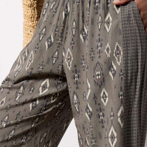 Jenny Printed Pants - Picture 3 of 6